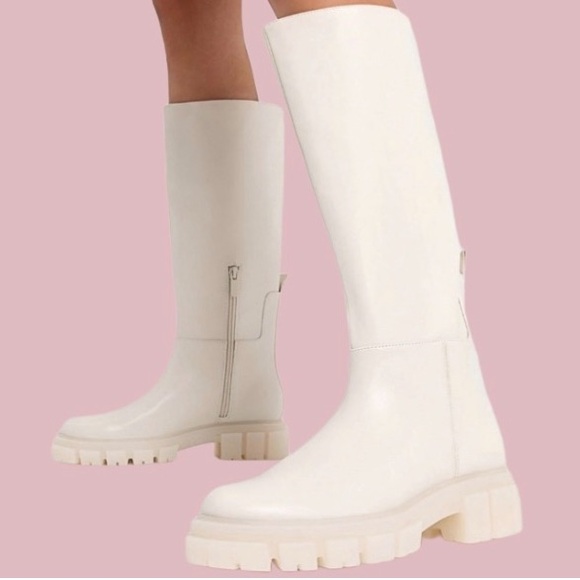 NWT Stradivarius Tall Chunky Boots - Picture 1 of 4